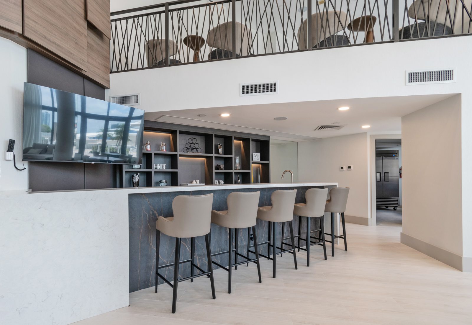 Lounge bar